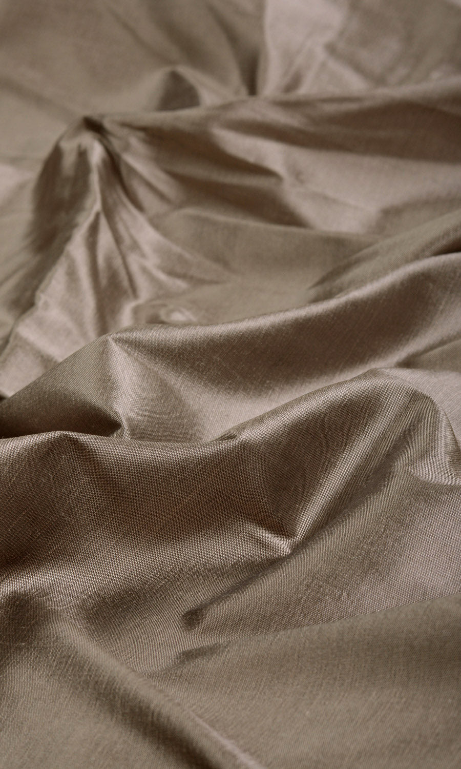 Shantung Silk Home Textile Fabric Material Sample (Mocha Brown)