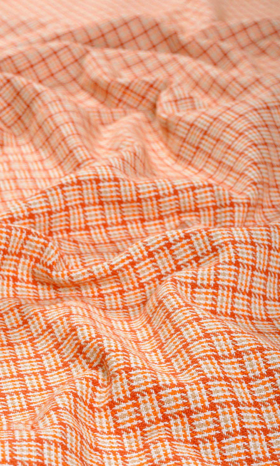 Patterned / Printed / Geometric / Check / Gingham / Plaid Window Treatments Fabric Sample