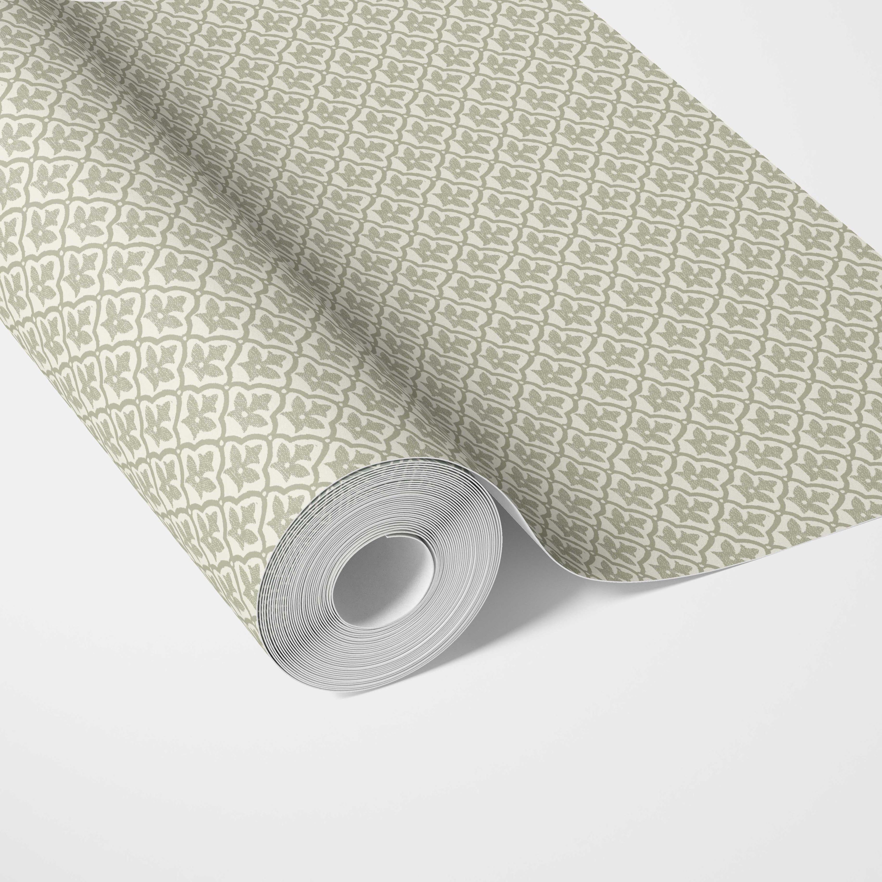 Small-Scale Floral Lattice Traditional Wallpaper (Green/ White)