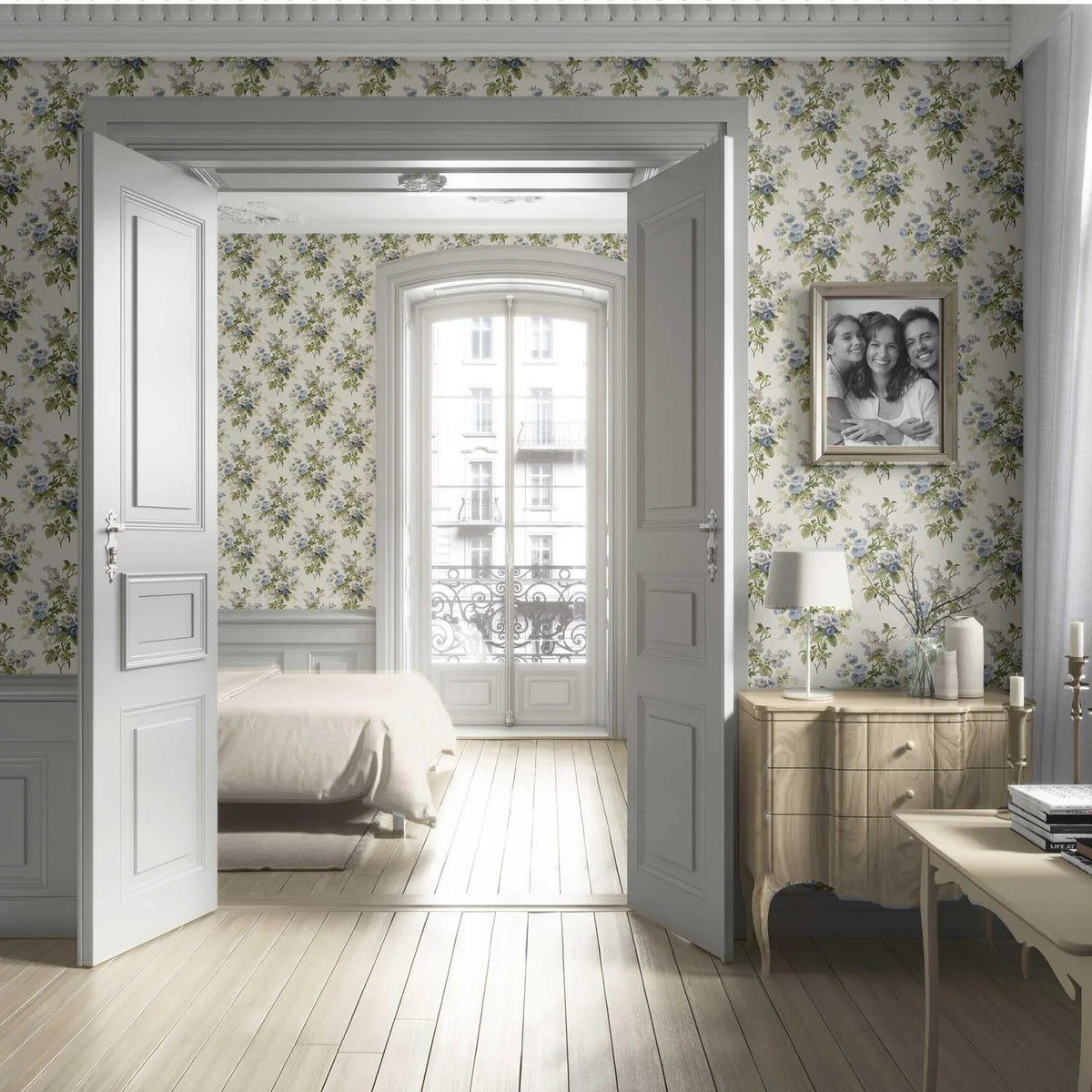 English Floral Print Living Room Wallpaper Sample (Cream/ Blue/ Green)