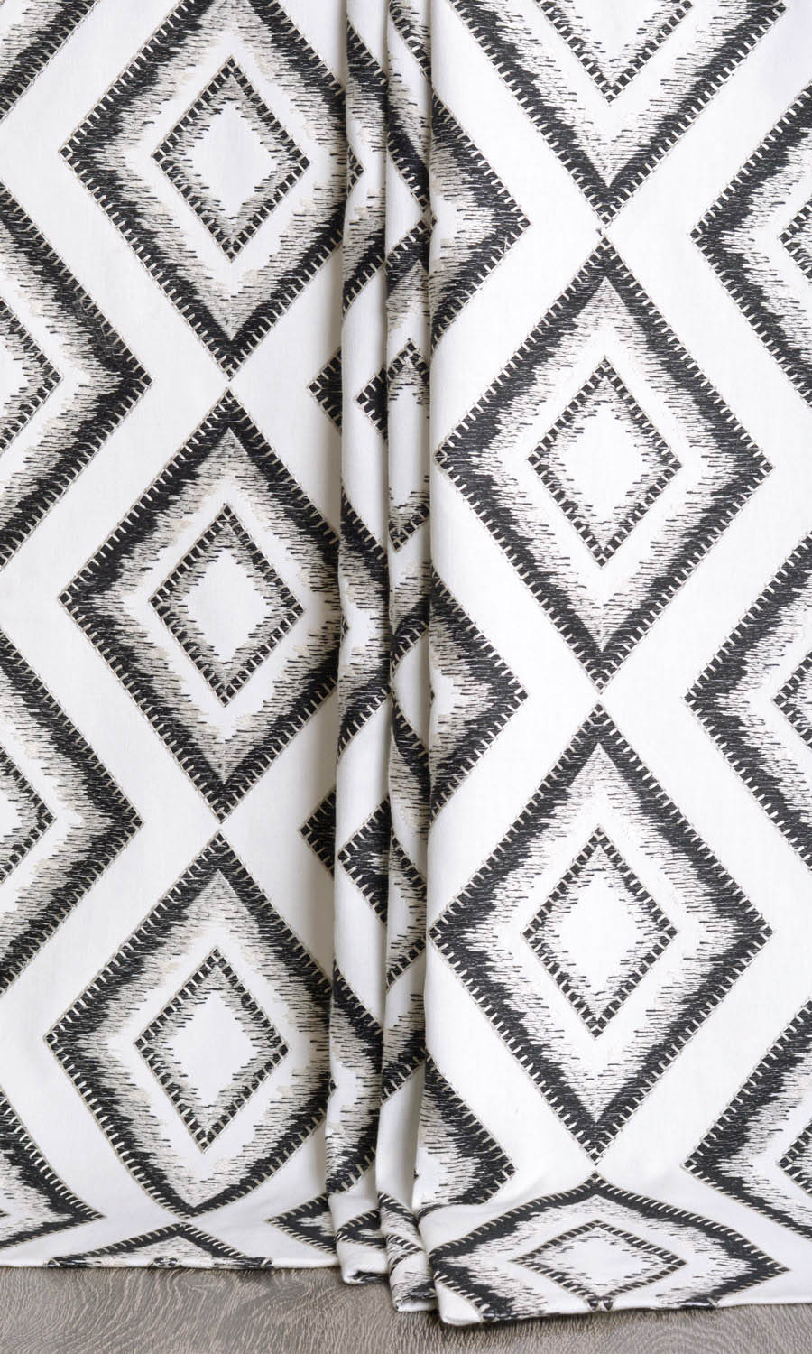 Geometric Patterned Drapes for Living, Bedroom, Kitchen, Bathroom (White/ Black)