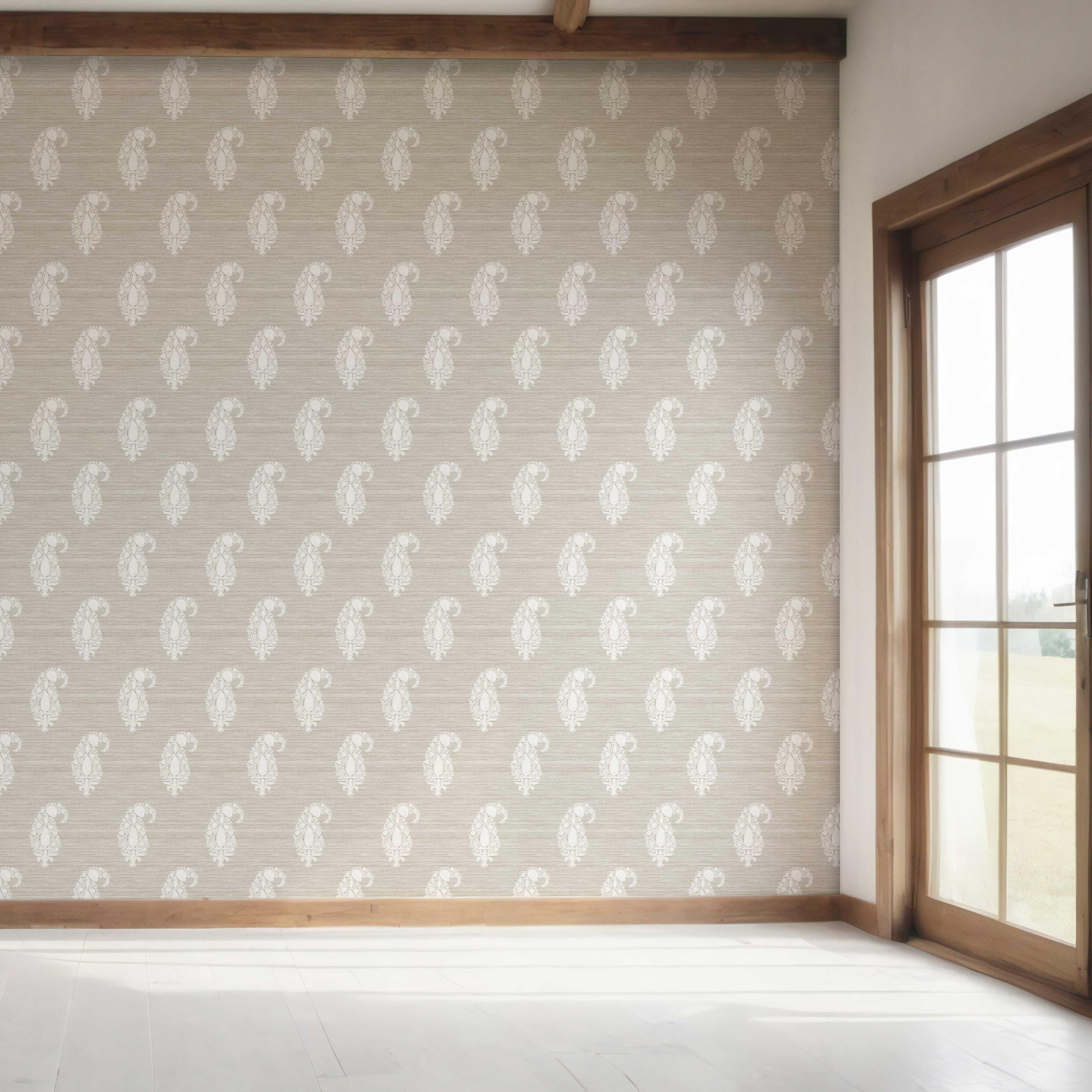 Neutral Paisley Floral Bedroom Wallpaper Sample (Beige/ Warm Gray/ Taupe/ White)
