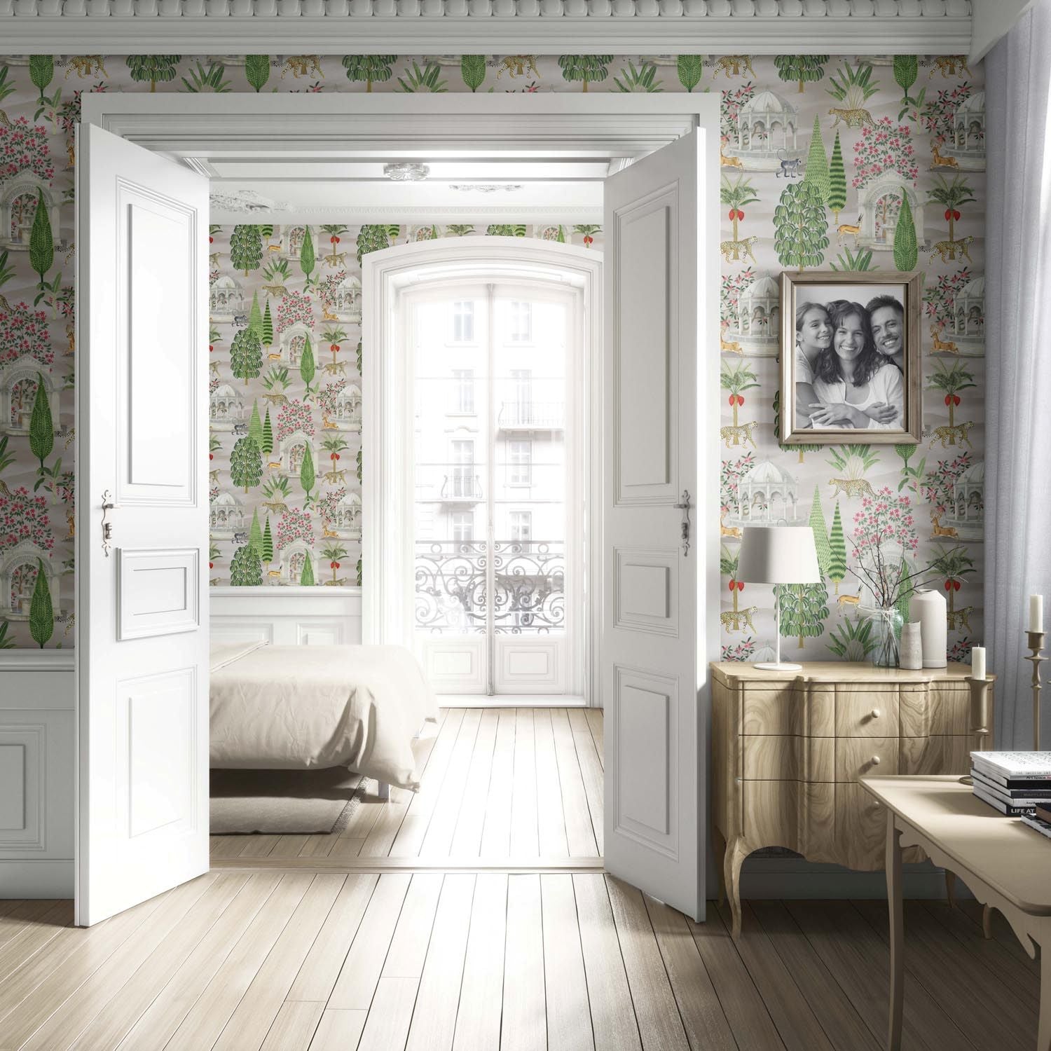 Vintage Heritage/ Ethnic Chinoiserie Living Room Wallpaper (White/ Green/ Pink/ Tan/ Red)