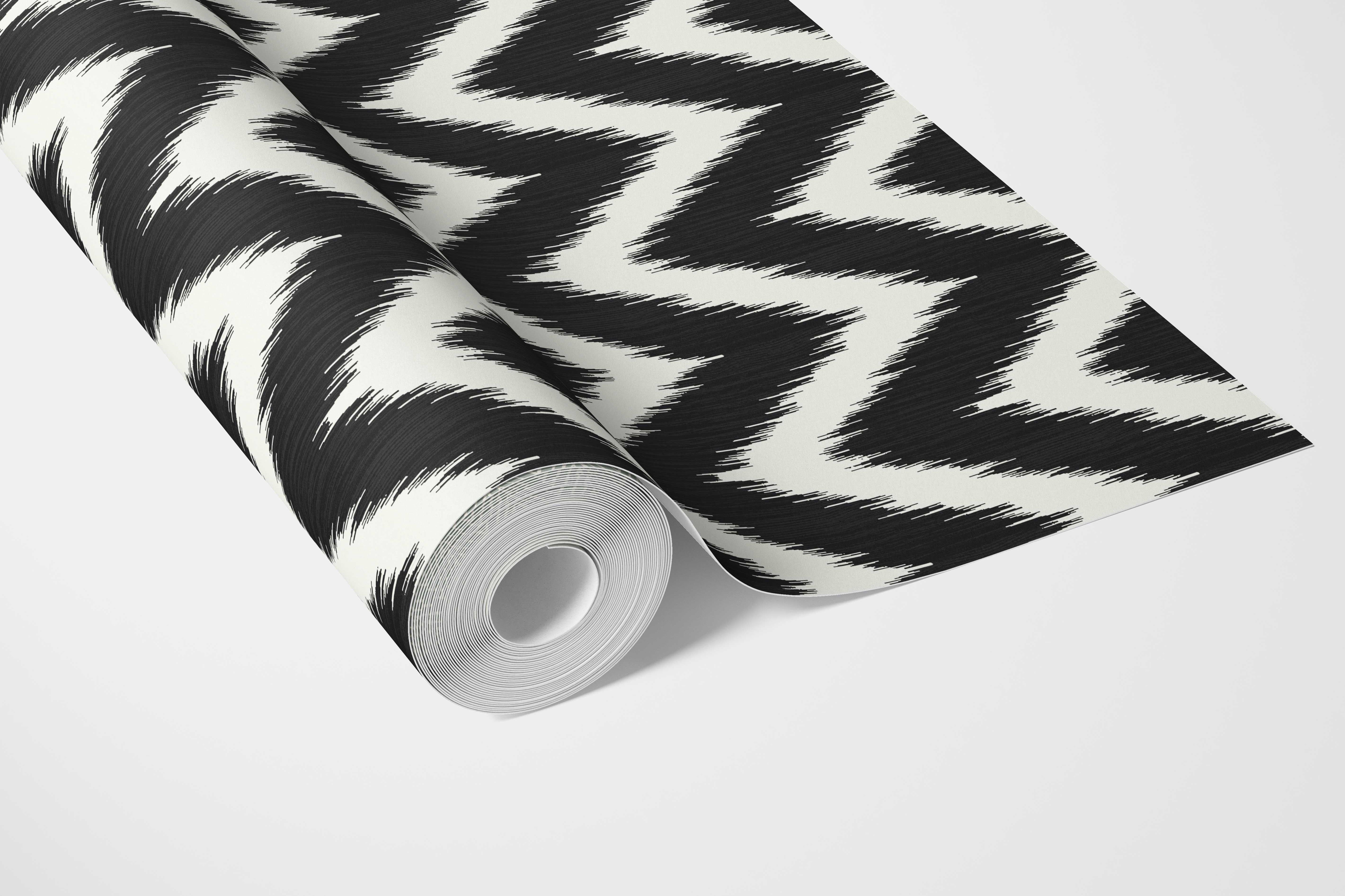 Neutral Chevron/ Zigzag Geometric Bathroom Wallpaper (Black/ White)