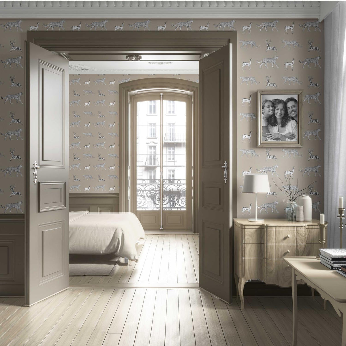 Leopard Animal Print Living Room Wallpaper (Beige/ White/ Greige)