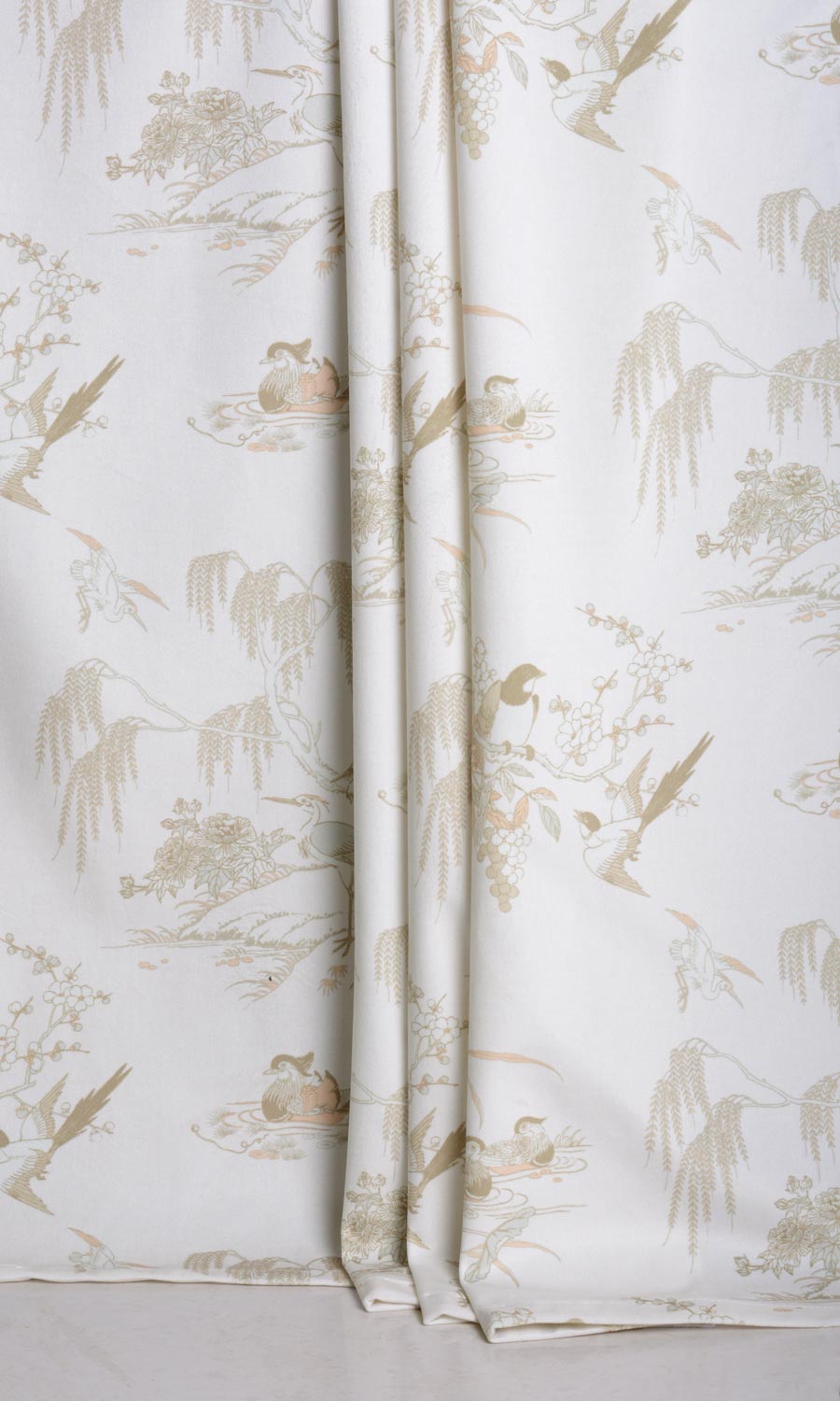 Chinoiserie Toile Velvet Home Décor Fabric Sample (White/ Ivory)
