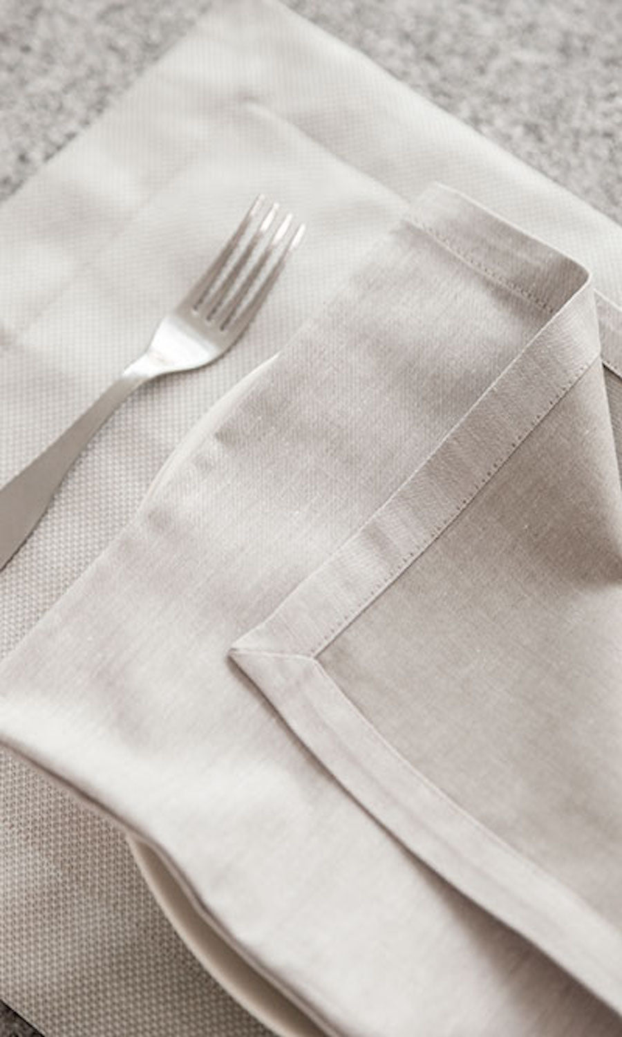 Placemats for dining